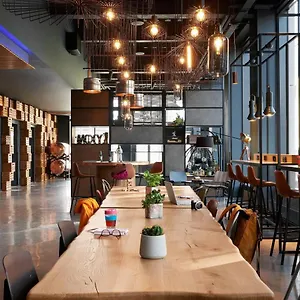 Hotel Moxy Fountainbridge, EDI